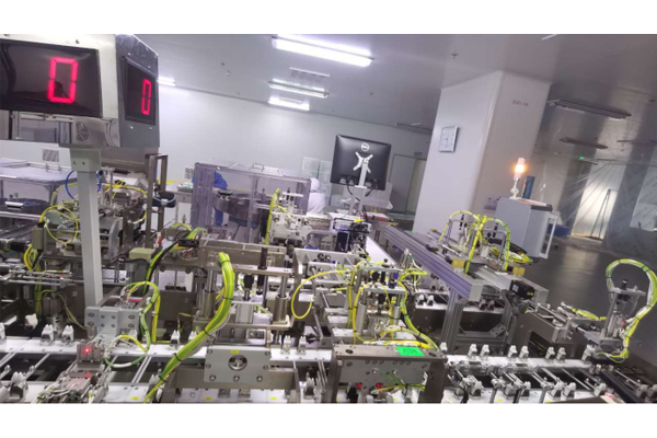 AVF Needle Assemly Machine